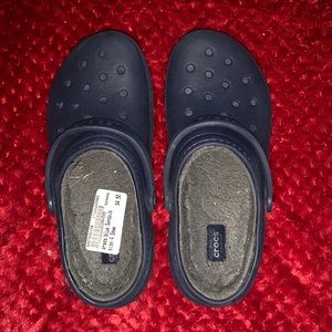 Never worn shoes bought them but they didn’t fit so selling👍